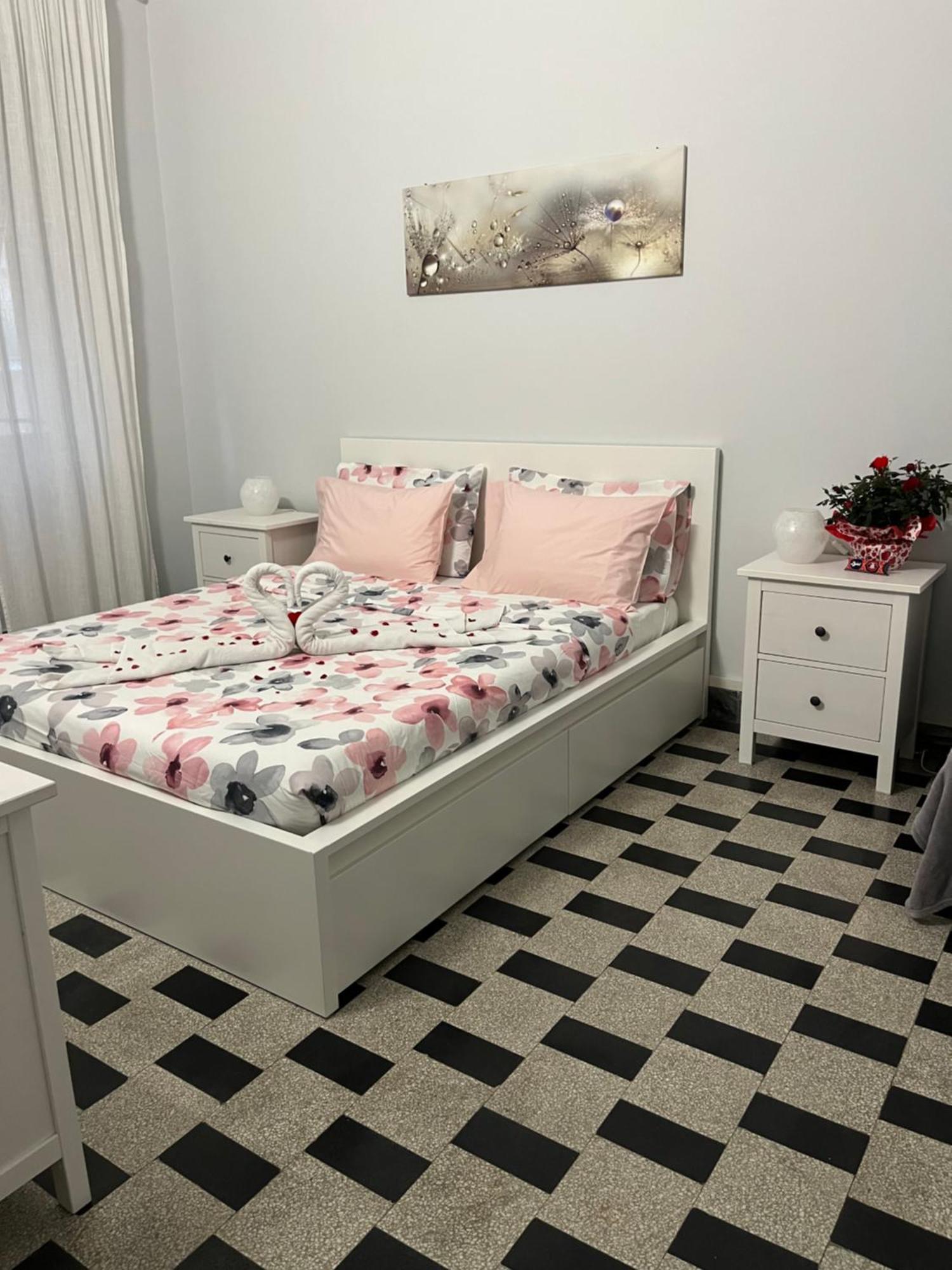 La Casa Di Klaudia Apartment โรม ภายนอก รูปภาพ